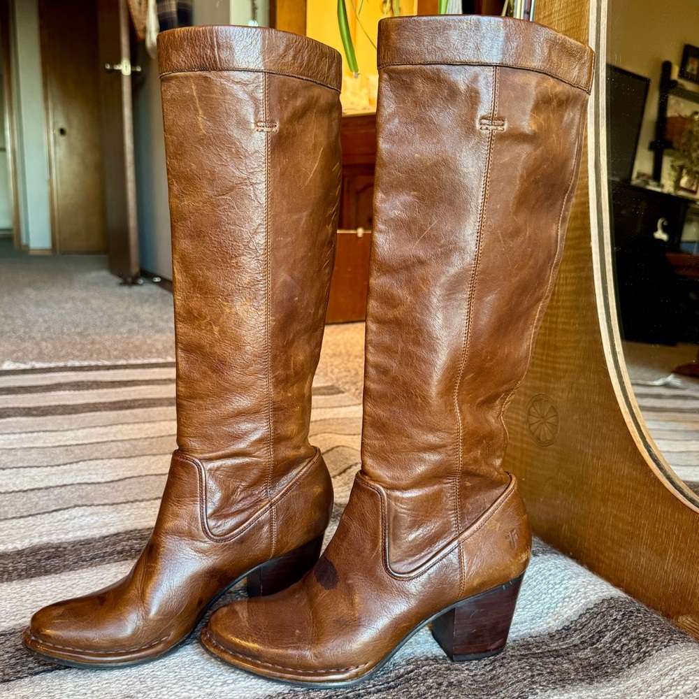 Frye Rory Scrunch Boot - 6.5 - Picture 2 of 7